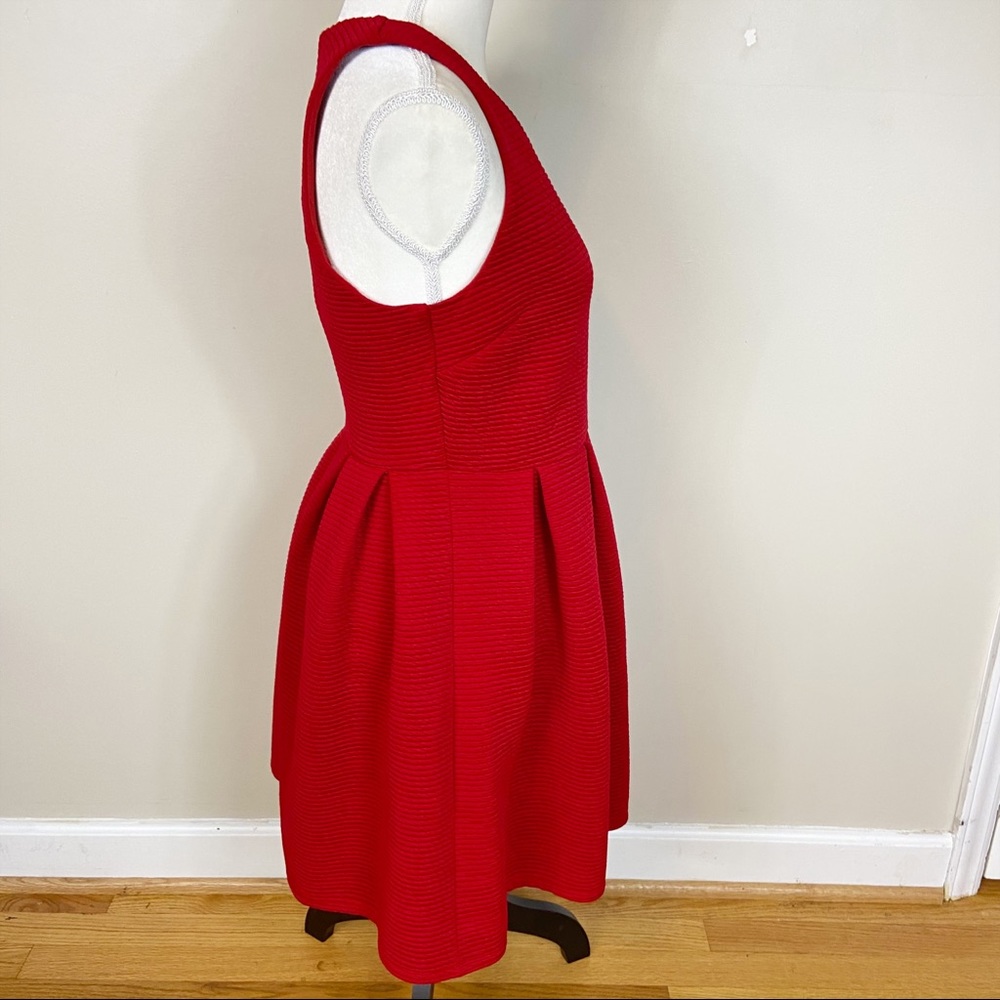 4/$25 Topshop red fit and flare sleeveless dress - Picture 4 of 11